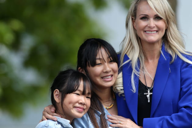 Laeticia Hallyday et ses filles Jade et Joy à Toulouse