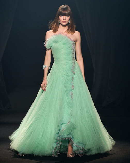 Look 16 par Giorgio Armani Privé