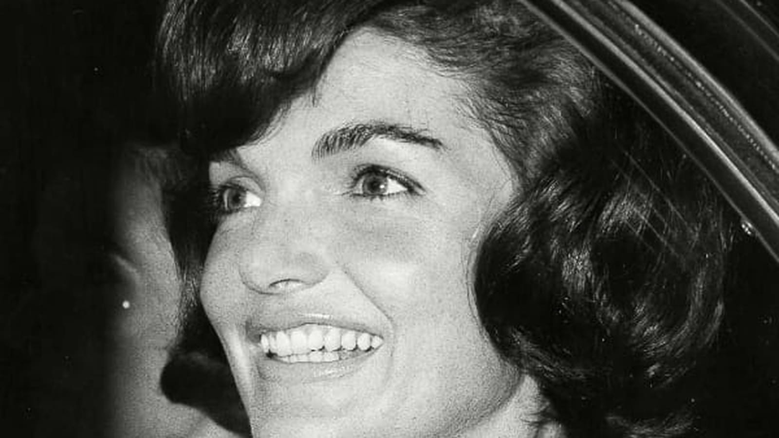 Ces 40 clichés rappellent que Jackie Kennedy était une pionnière du style et une icône de mode intemporelle
