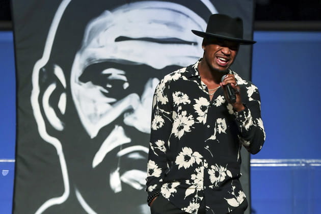 Le chanteur Ne-yo a rendu un hommage musical à l'homme originaire de Houston