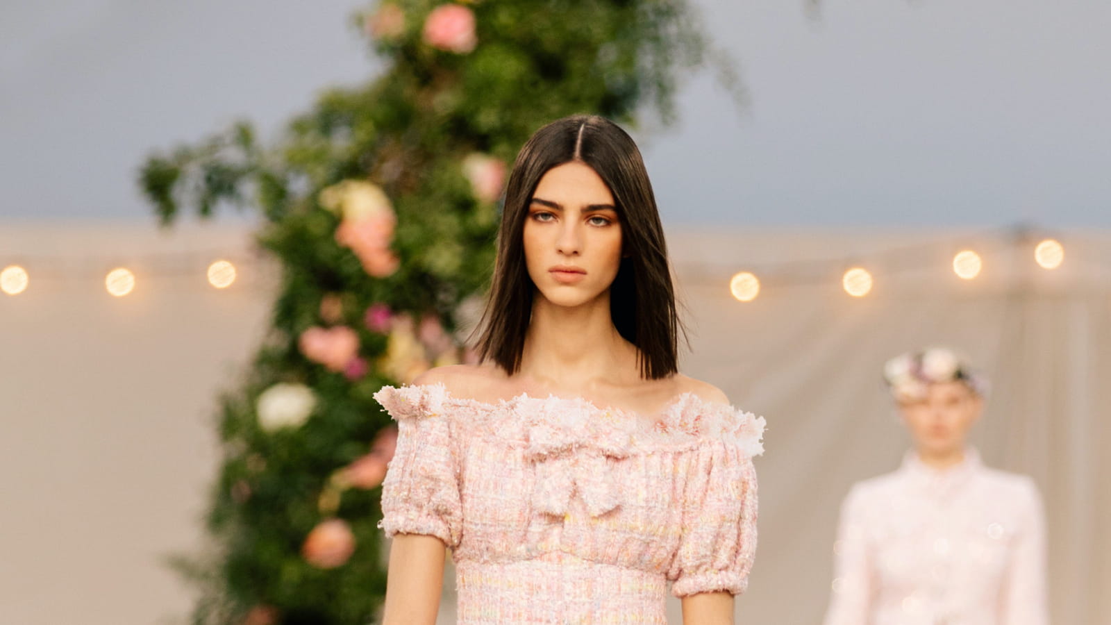Look 10