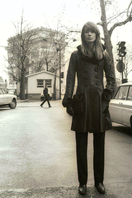 Françoise Hardy en manteau d'hiver