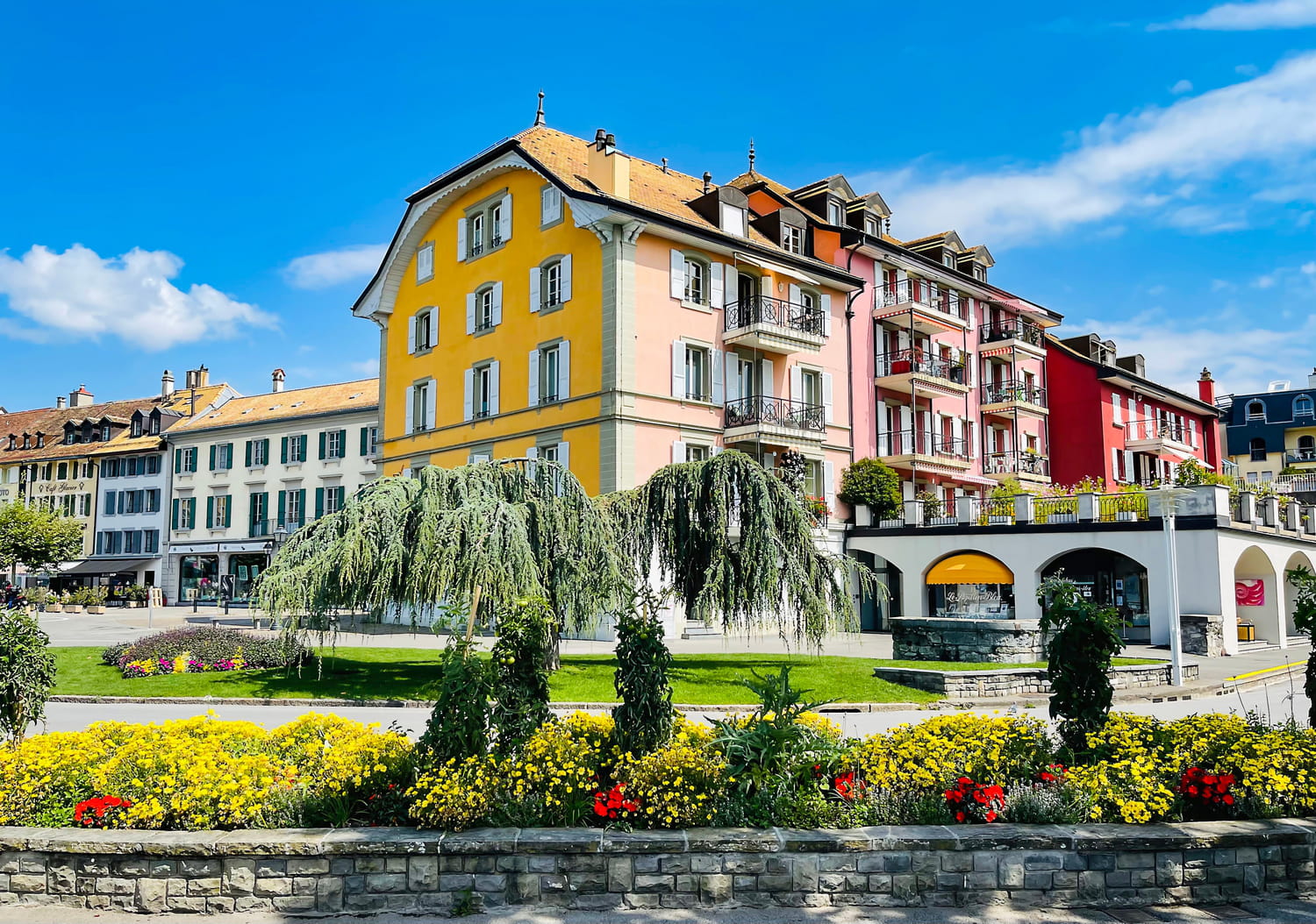 faced with the shortage in this sector, this border country is recruiting massively faced with the shortage in this sector, this border country is recruiting massively