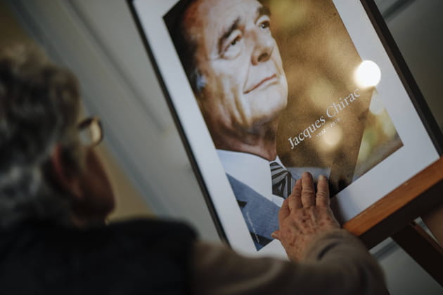 Les Fran&ccedil;ais ont pu faire leurs adieux &agrave; Jacques Chirac ce dimanche