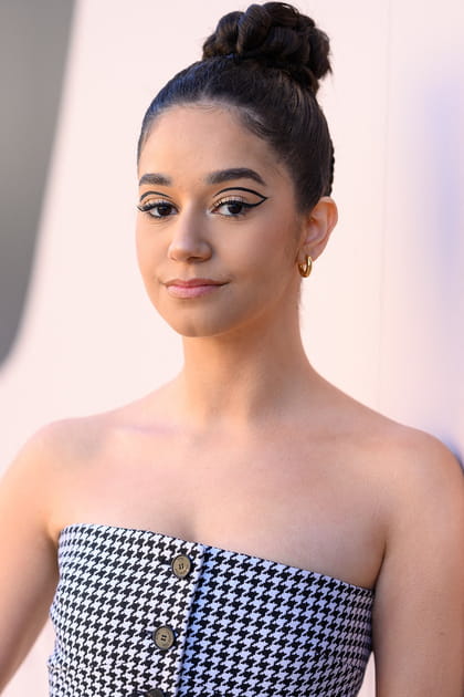 Le chignon tress&eacute; de L&eacute;na Mahfouf