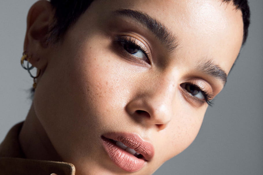 Zoë Kravitz, nouveau visage du parfum Black Opium Yves Saint Laurent Beauté