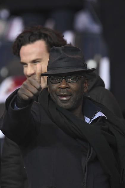 Lilian Thuram, pouce en l'air