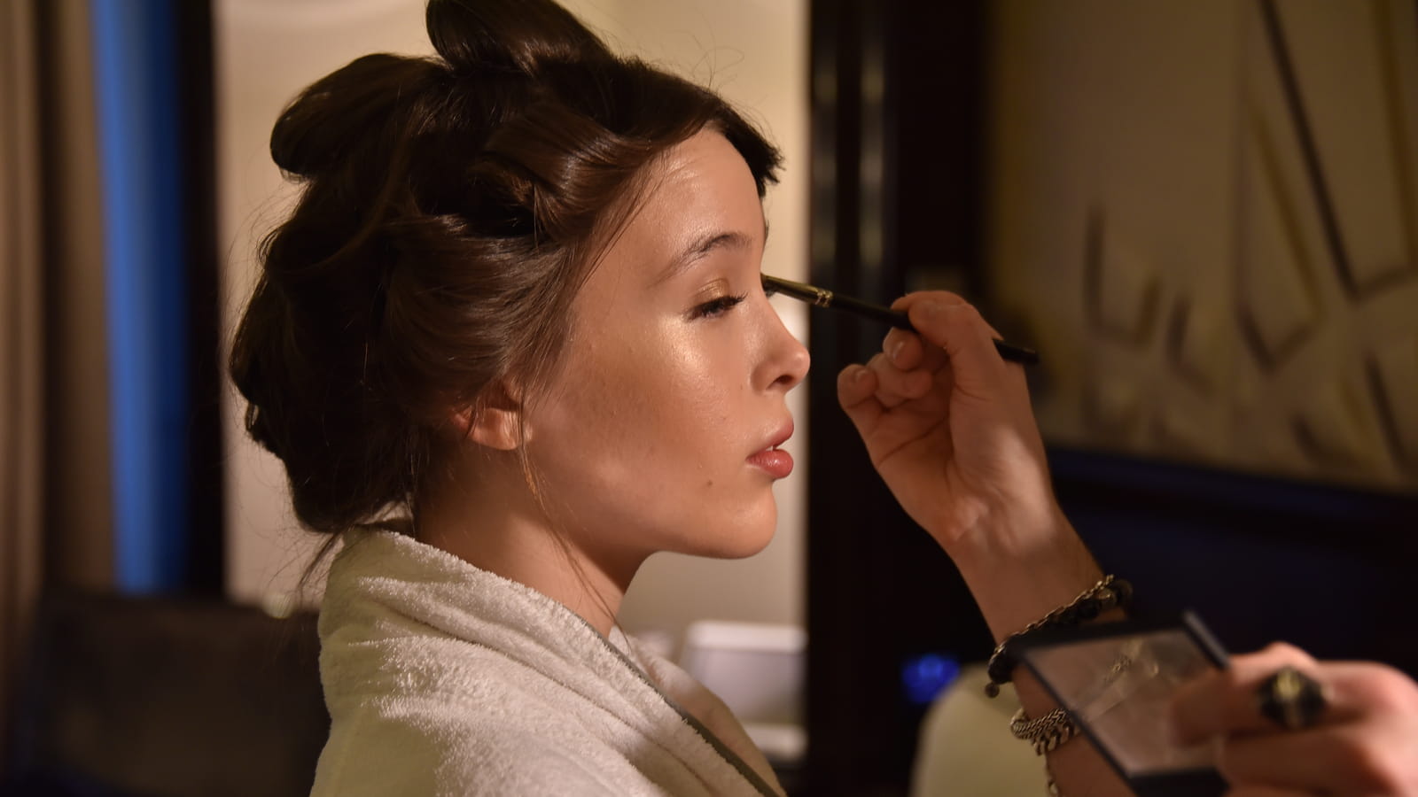 Mise en beauté d'Ella Beatty 