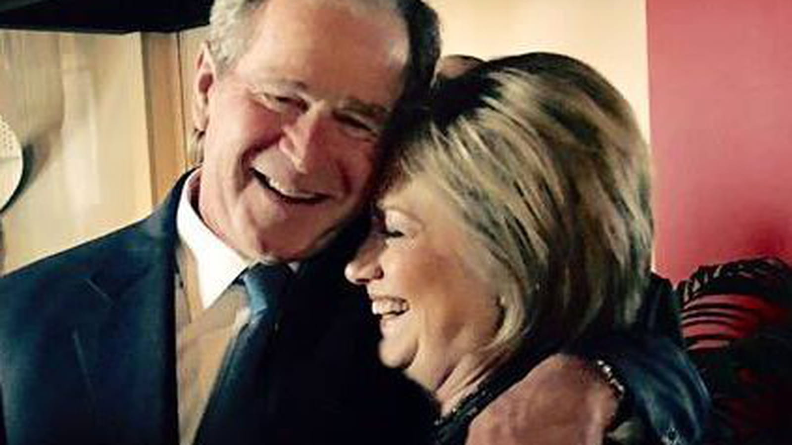 Hillary Clinton et George W. Bush