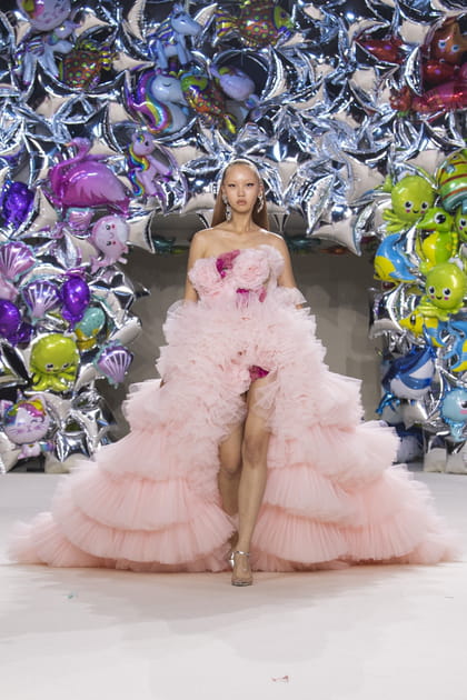 Look 50&nbsp;du d&eacute;fil&eacute; Giambattista Valli