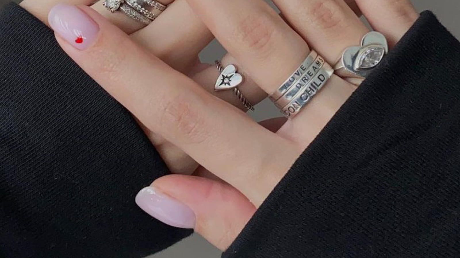 Nail art discret