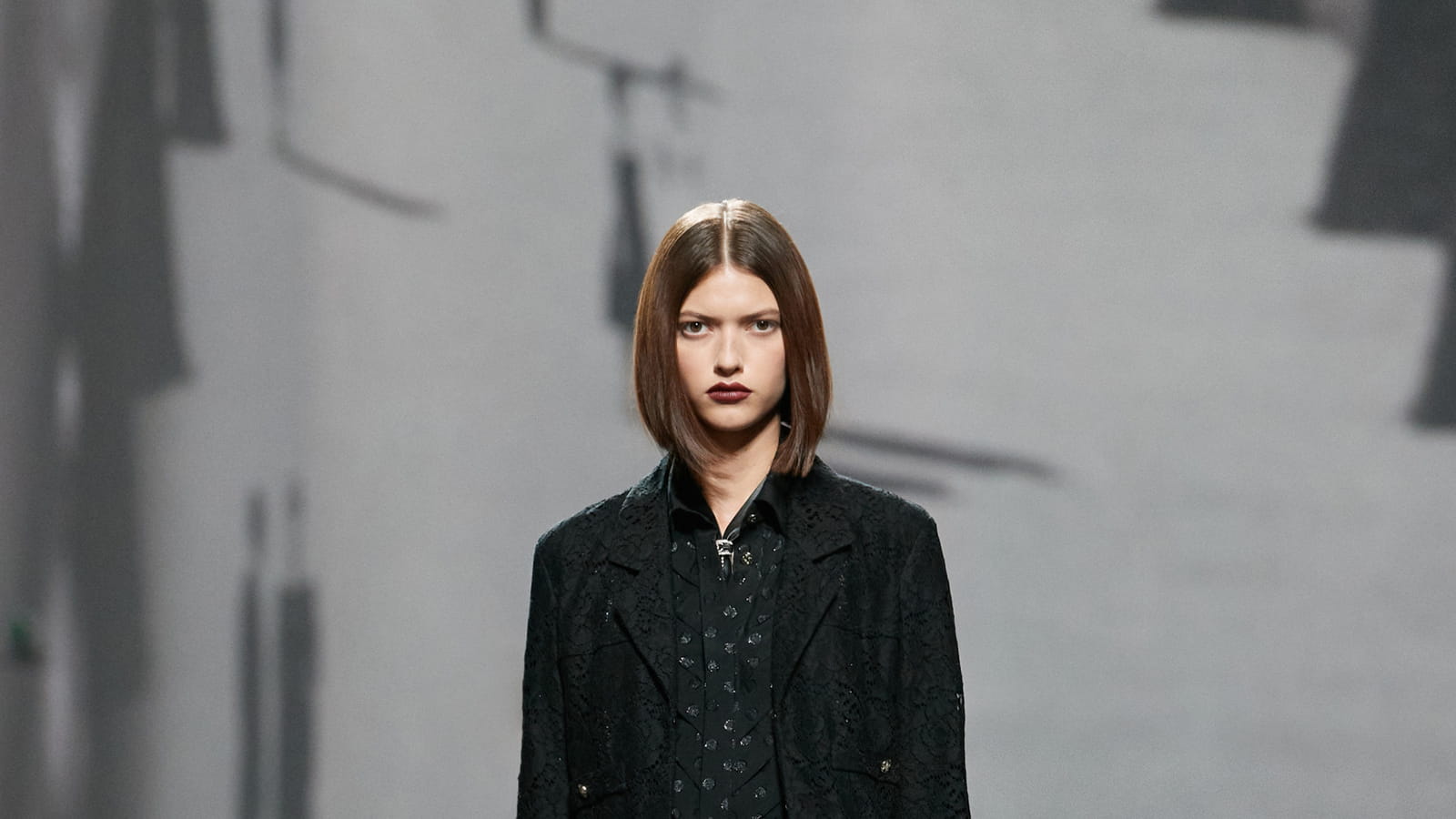 Look 60