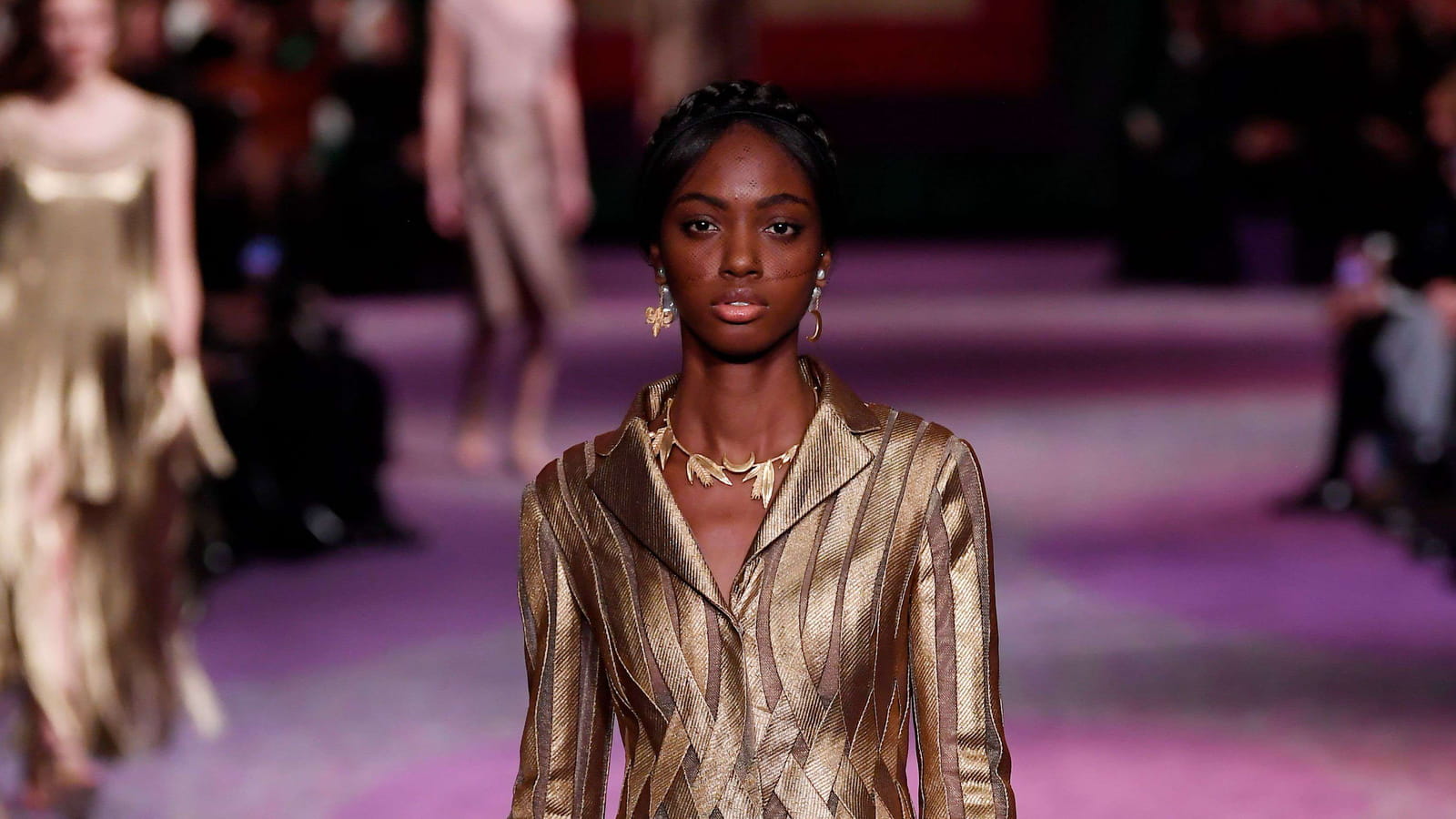 Look 3