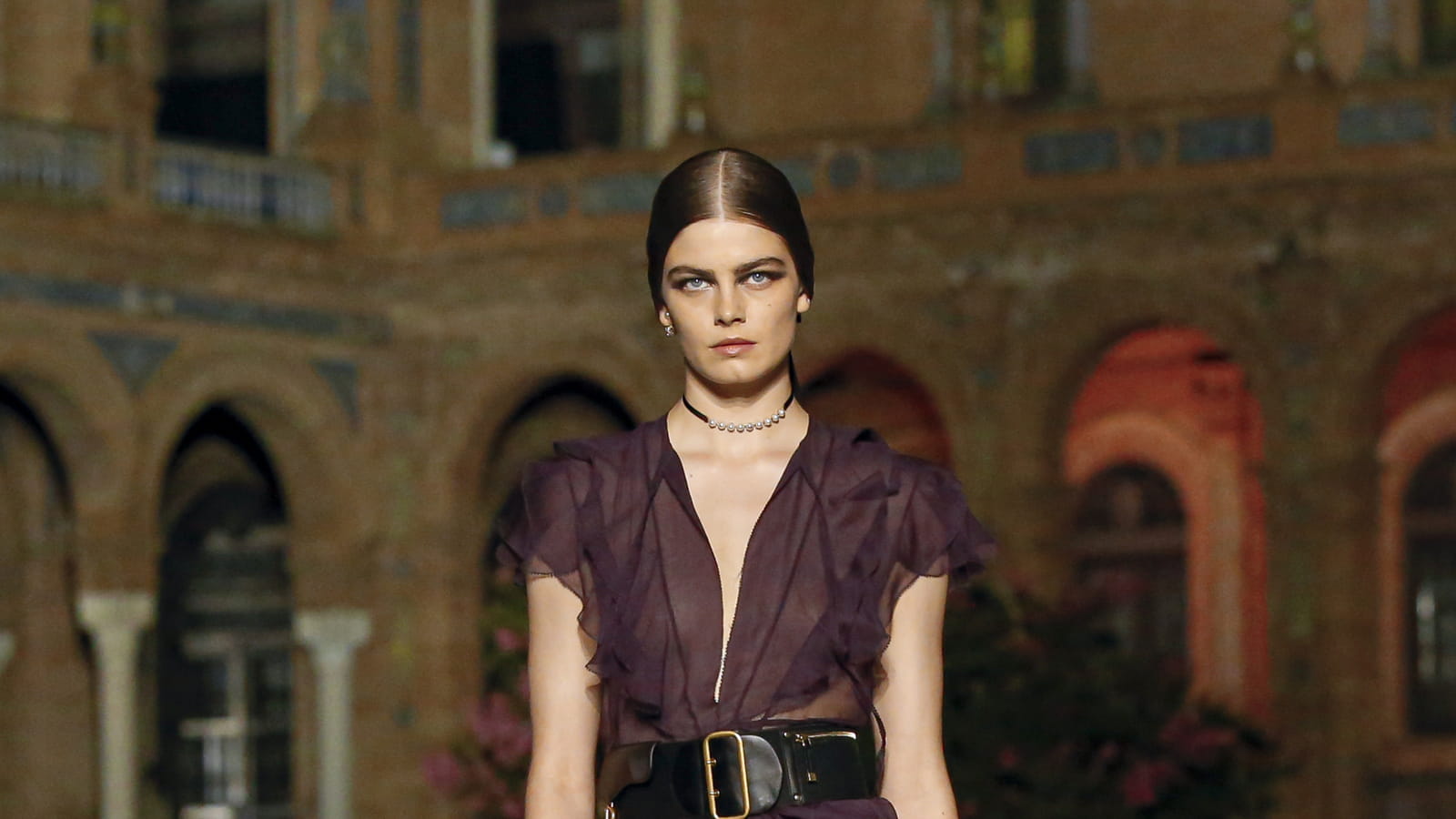 Look 99