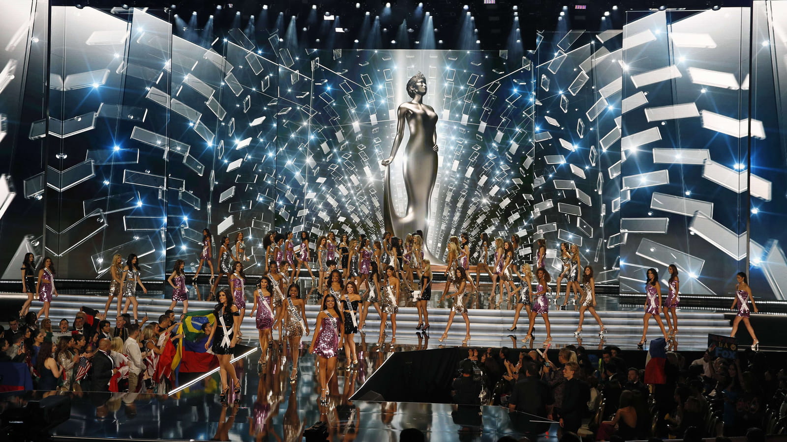 Miss Univers 2018 : le sacre de Miss Afrique du Sud en images