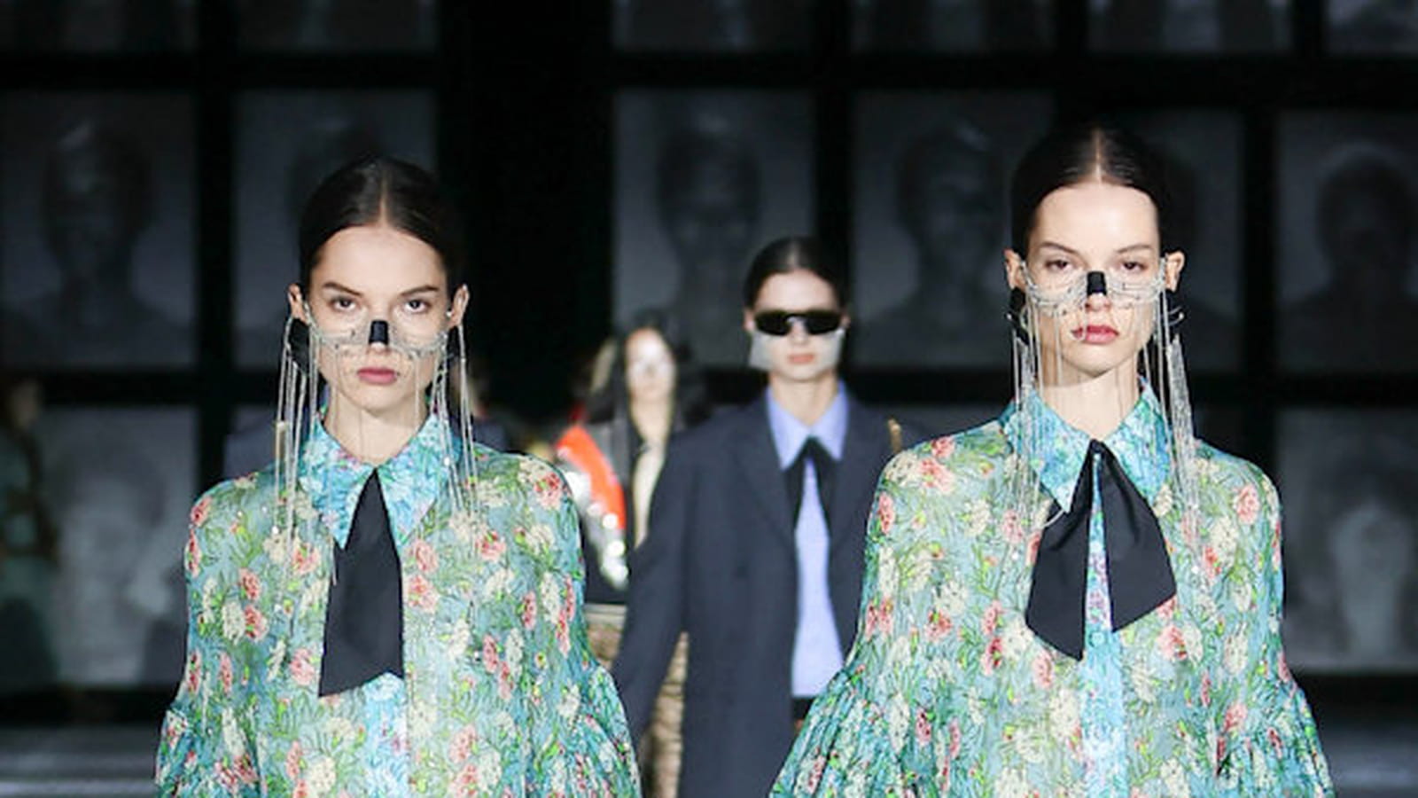 Look 24