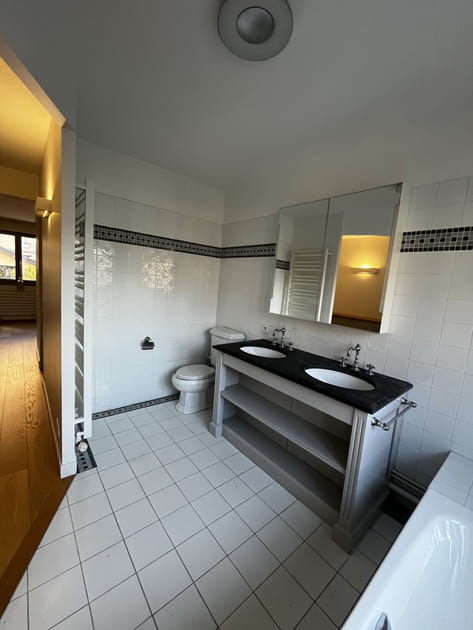 Avant&nbsp;: une salle de bains d'un autre temps