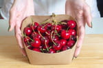 Pas dans la corbeille : les cerises se conservent bien mieux à cet endroit-là