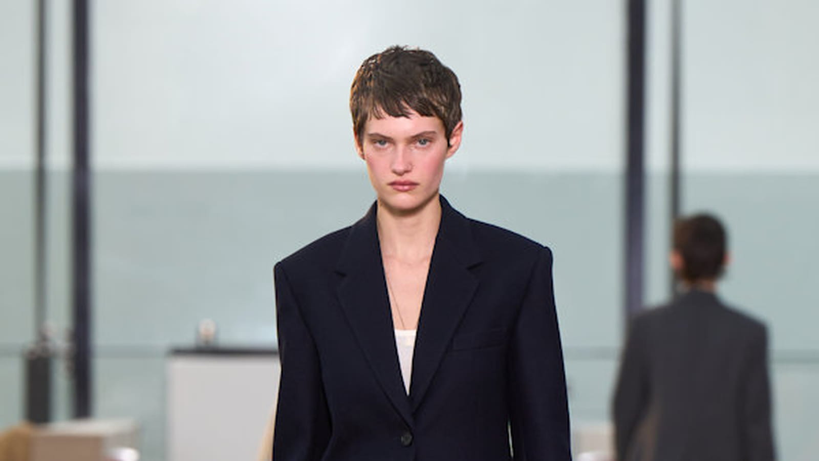 Look 32