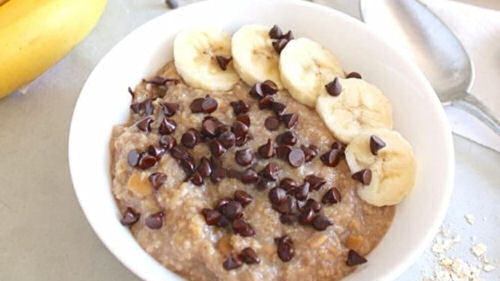 Porridge banane chocolat façon banana bread