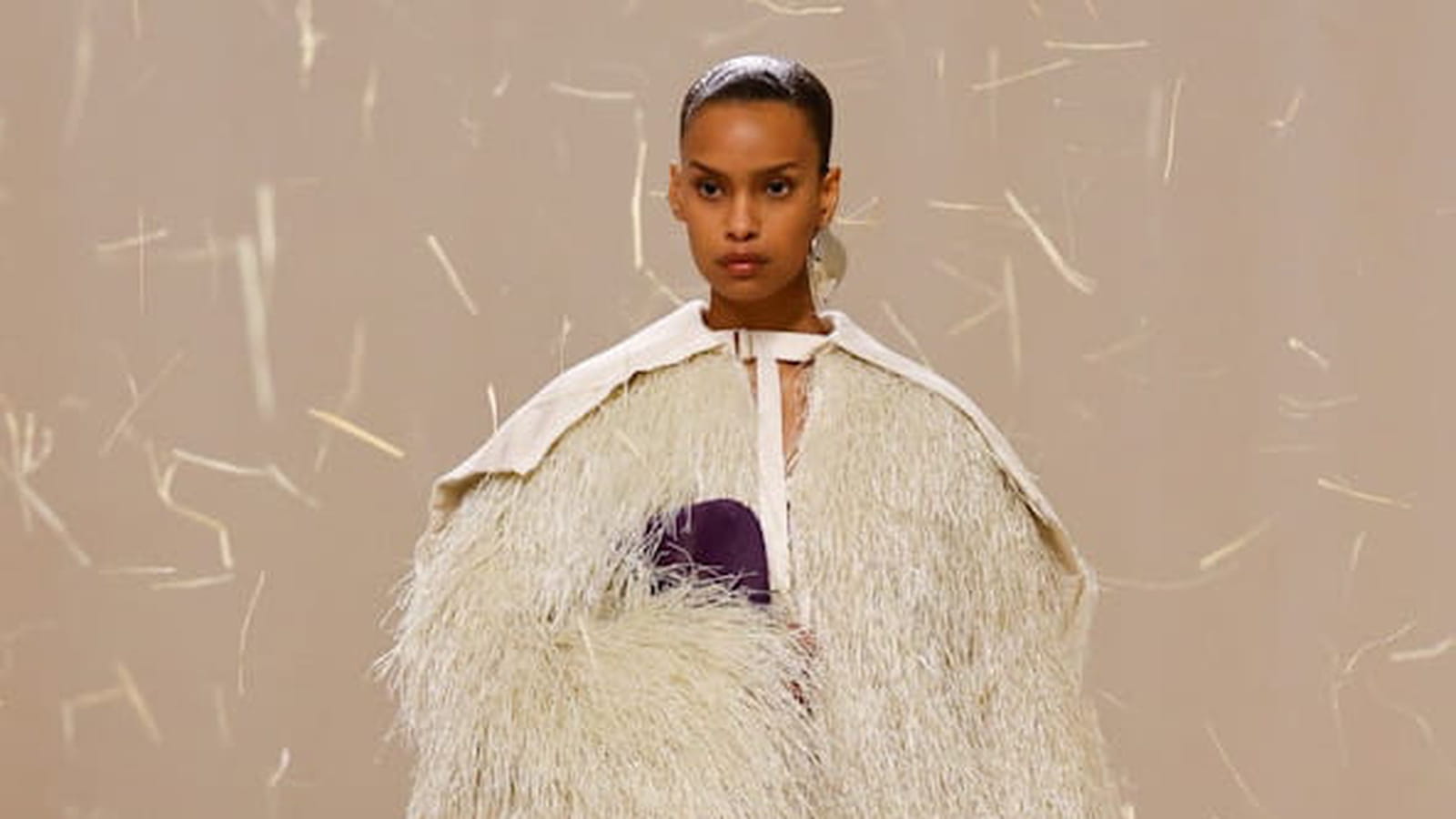 Look 18