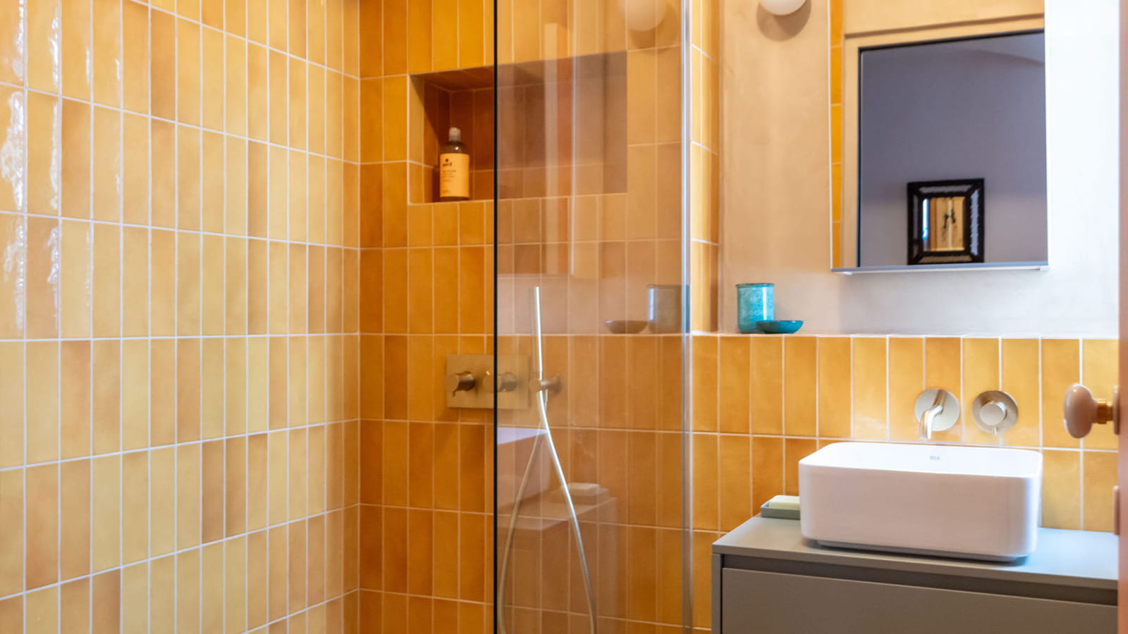 Salle de bains après