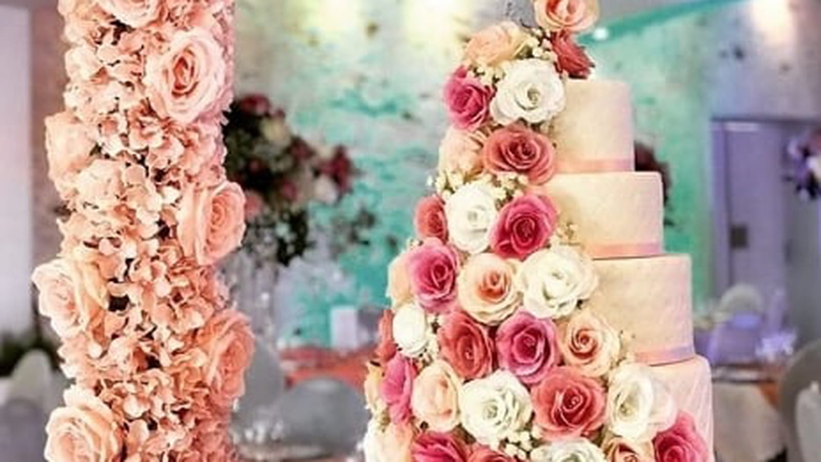 Wedding cake suspendu