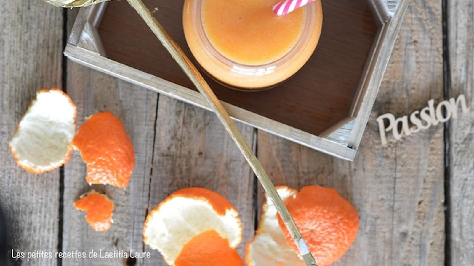 Smoothie kaki, pomme, clémentine pour Noël