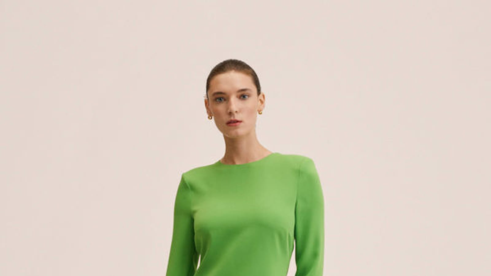 Robe à manches évasées
