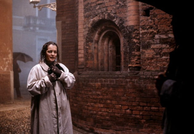 Fantôme d'amour, elle est hantée par ses démons