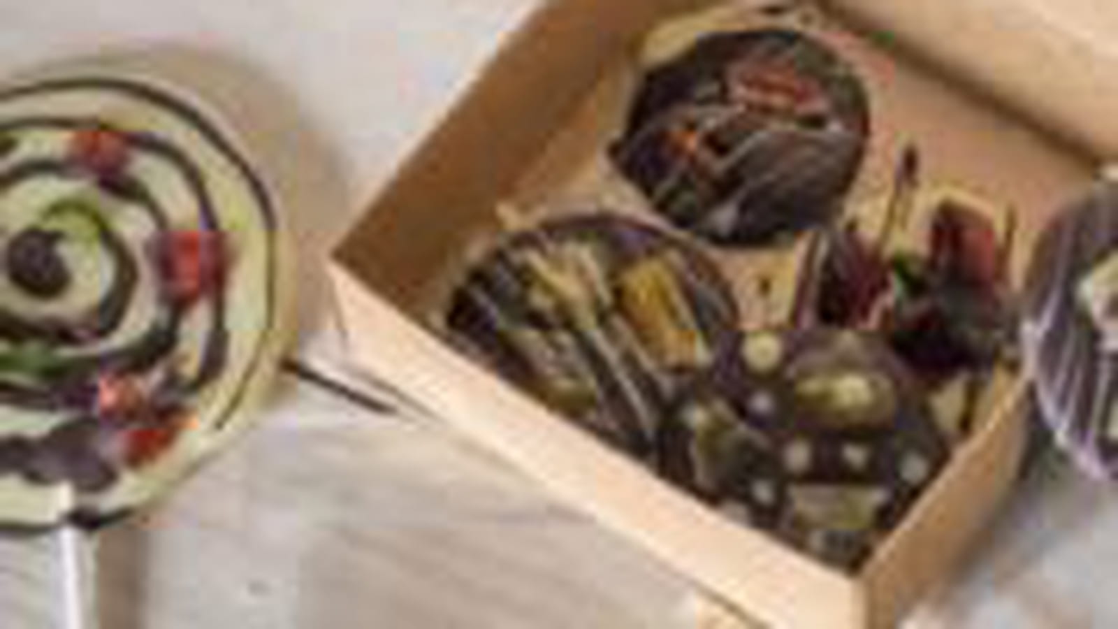 Mendiants chocolats blanc et noir