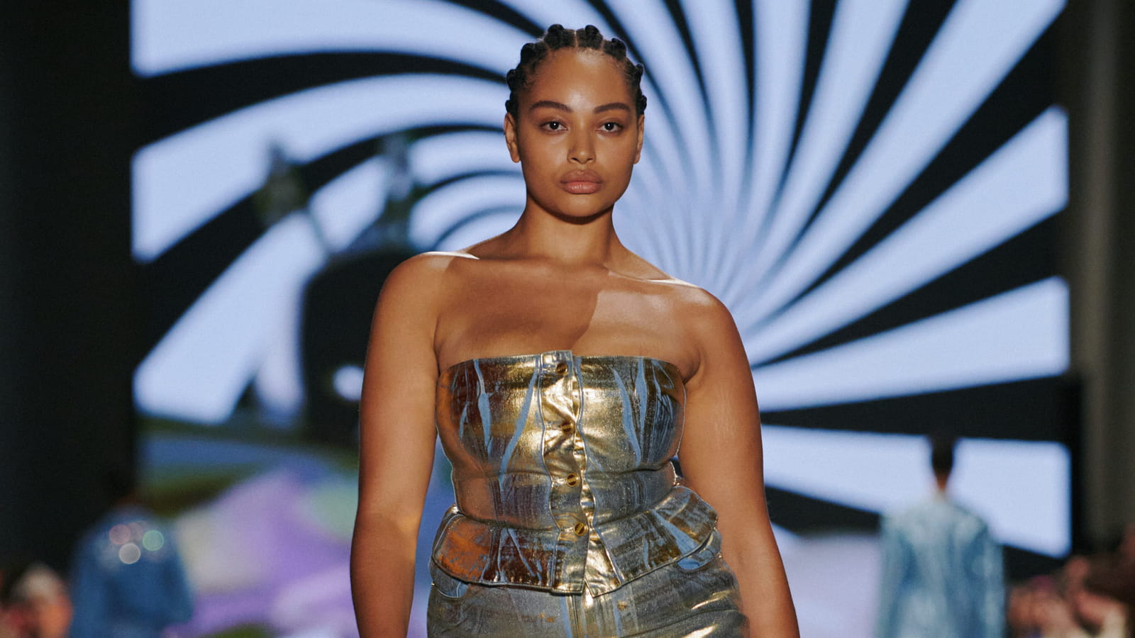 Look 26