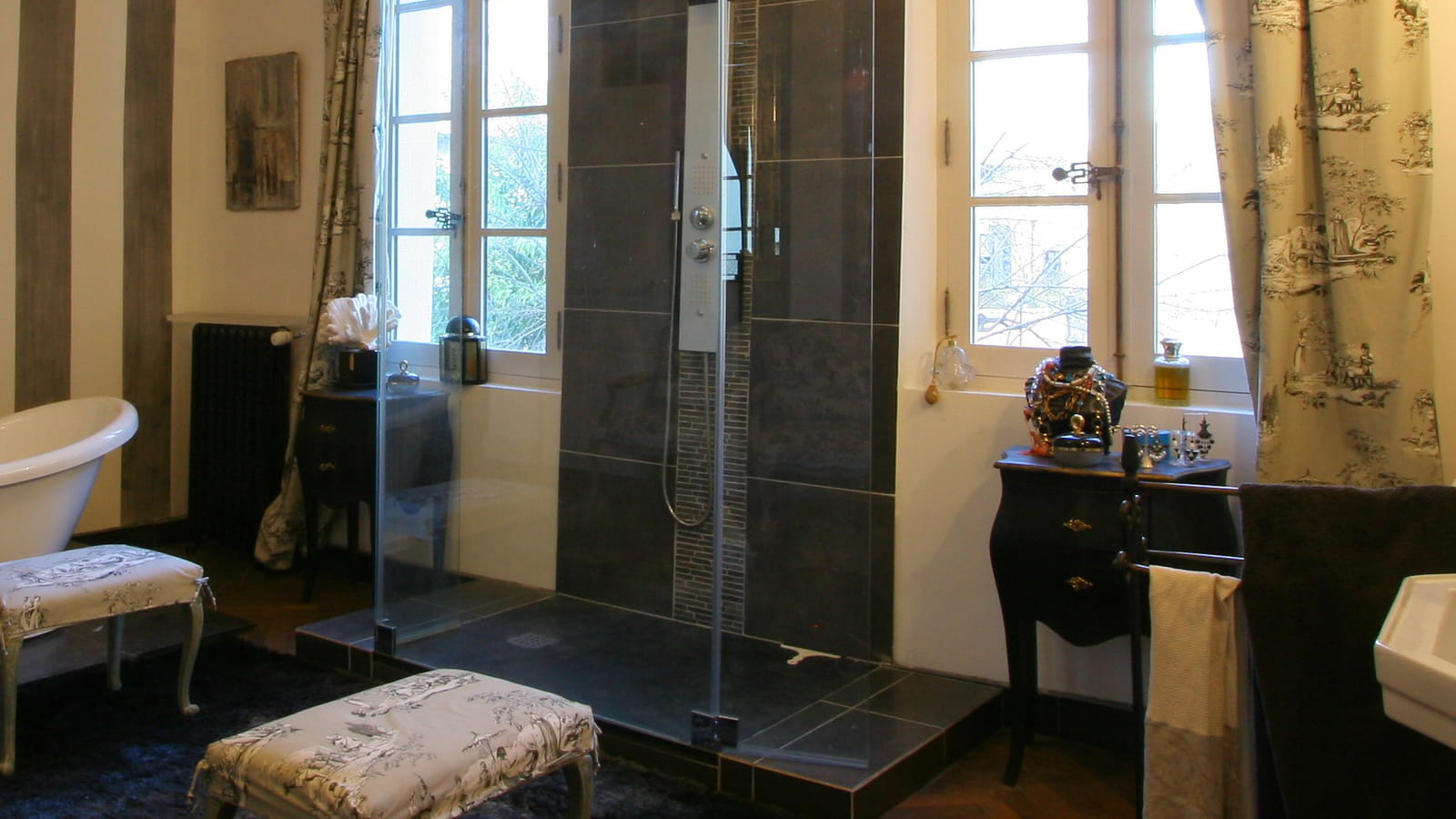 Grande salle de bains