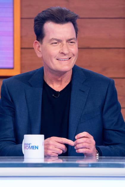 Un mariage "étouffant" pour Charlie Sheen qui divorce au bout de 6 mois
