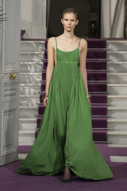 Look 38&nbsp;du d&eacute;fil&eacute; Valentino haute couture printemps-&eacute;t&eacute; 2024