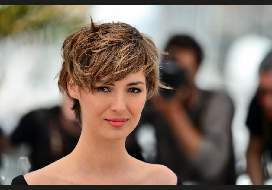 La coupe boule d&eacute;coiff&eacute;e de Louise Bourgoin
