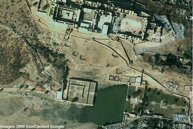 Quand les jardins investissent un fort