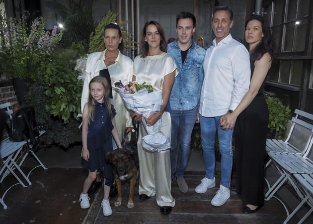 Linoue Ducruet, Stéphanie de Monaco, Pauline Ducruet, Louis Ducruet, Daniel Ducruet et Kelly-Marie Lancien, en famille