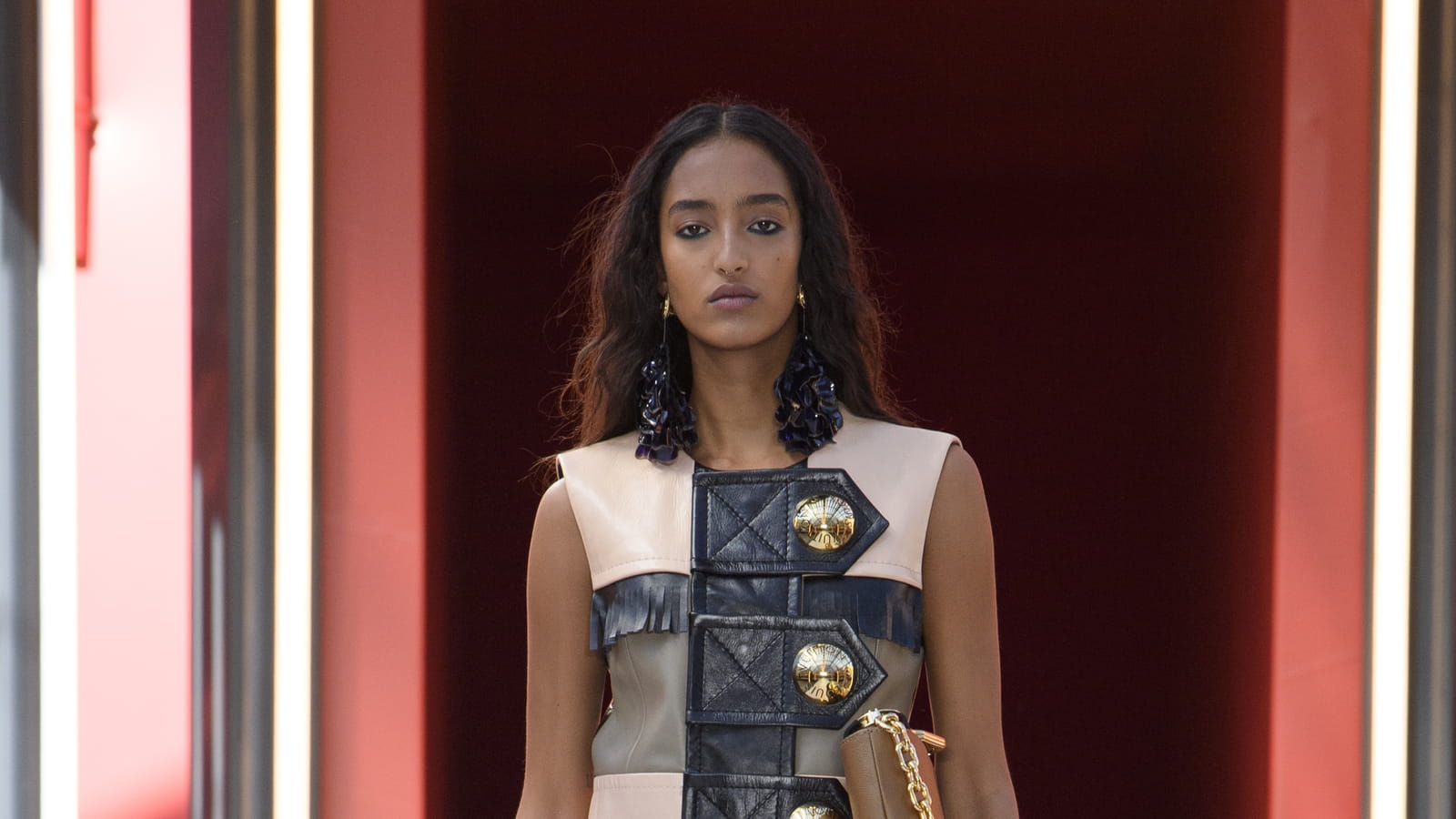 Look 28