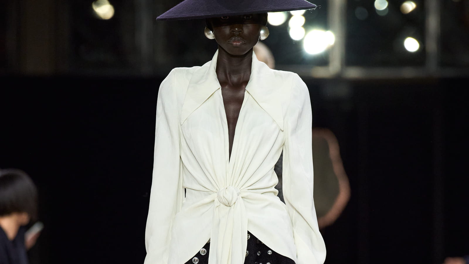Look 14