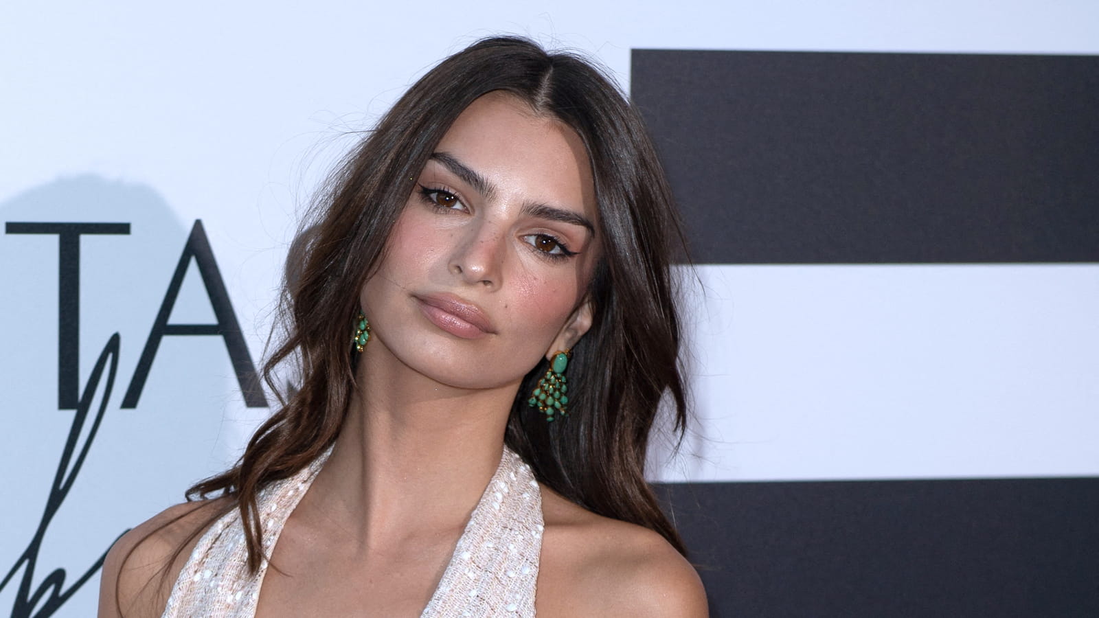 Emily Ratajkowski