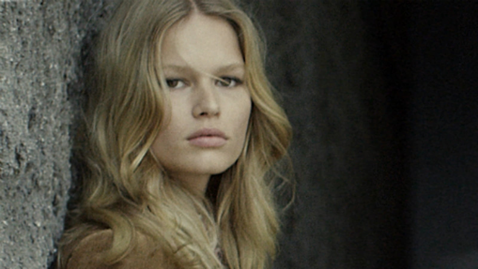 Anna Ewers