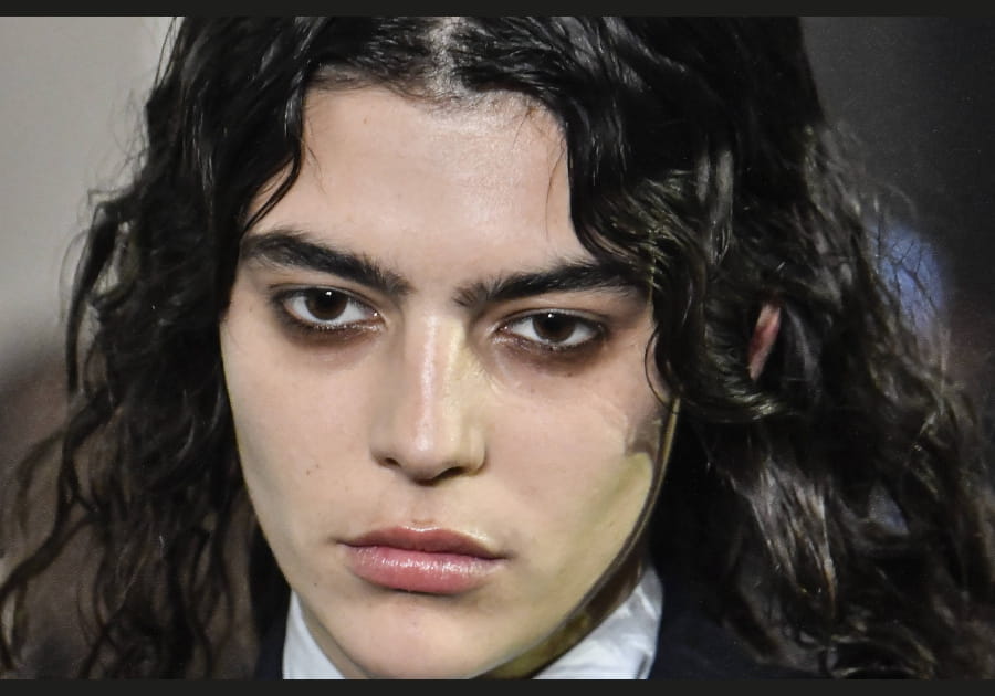 Les cernes apparentes de Rokh