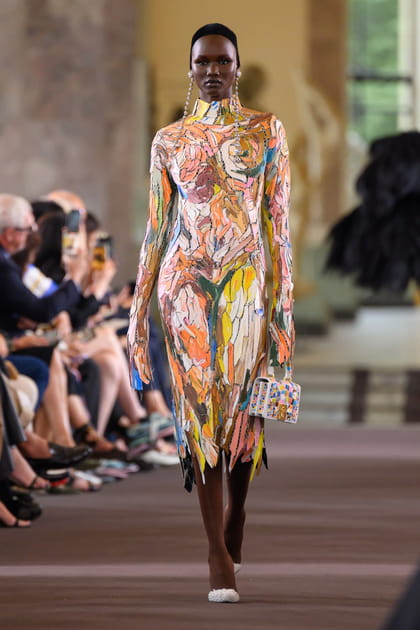 Look 15&nbsp;du d&eacute;fil&eacute; Schiaparelli haute couture automne-hiver 2023-2024