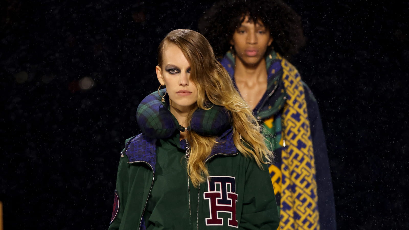 Look 27 du défilé Tommy Hilfiger