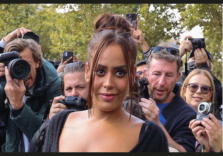Le chignon haut d'Amel Bent