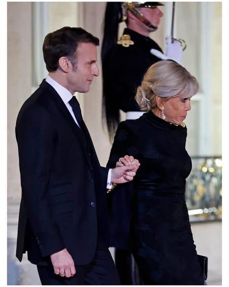 brigitte-macron-chignon-diner-detat