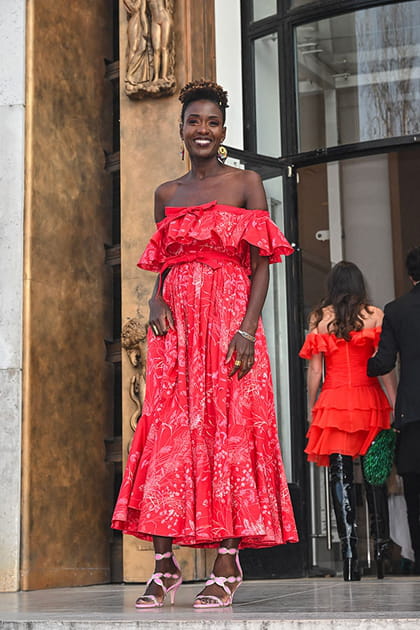 Rokhaya Diallo au défilé Giambattista Valli
