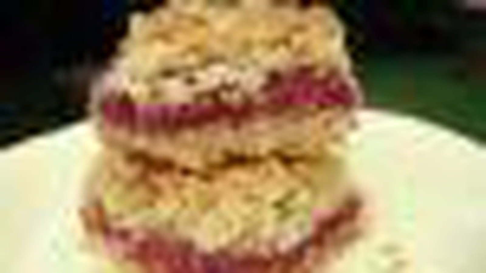 Carrés croustillants à la framboise