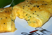 Omelette farcie aux œufs brouillés à l'ail des ours : Etape 3